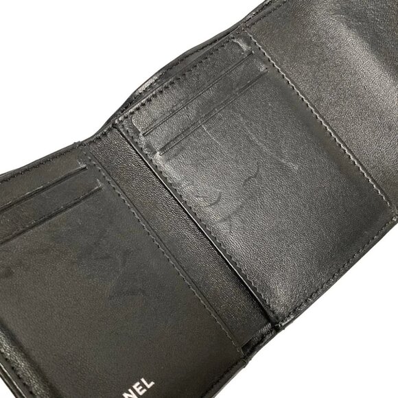 Auth CHANEL Matelasse Black Lambskin Trifold Wallet - Picture 2 of 13
